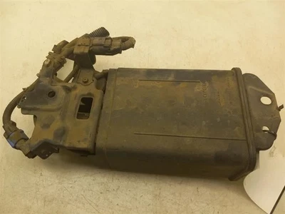 Toyota Camry 2002 2,4 L 4 cilindros montaje de bote de vapor de combustible  Foto 1 de 4