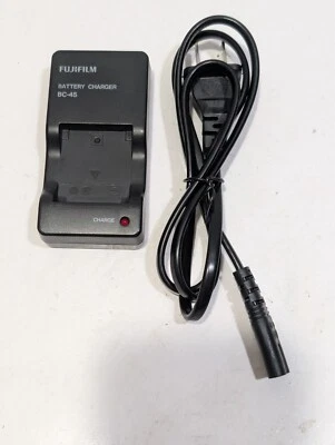 Base de cargador Fujifilm BC-45 OEM con cable de alimentación Foto 1 de 3