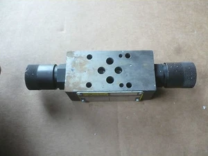 Nueva válvula de control de flujo Parker FM2DDKN55 - Imagen 1 de 5