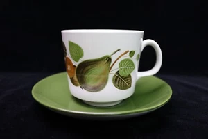 Johnson Brothers Green & Orange Fruit JB395 Ironstone Set of 8 CUPS & 7 SAUCERS - Picture 1 of 12