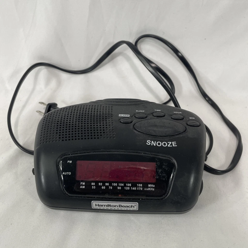 Hamilton Beach Commercial AM/FM Alarm Digital Black Radio Clock. Used Great cond - Image 1 of 4