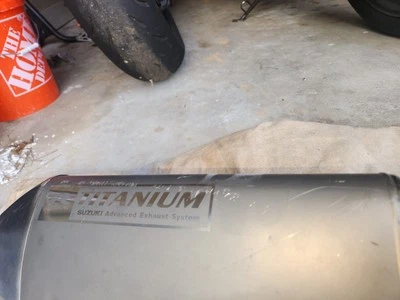 2005 Suzuki Gsxr-1000 OEM Stock Exhaust - Image 1 of 3