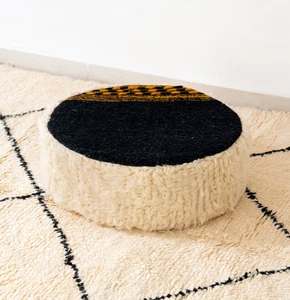 20x20 Moroccan Handmade Pouf Berber Kilim Rug White and black Floor Cushion - Picture 1 of 5