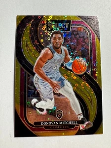Donovan Mitchell Gold Disco 2024-25/10 Panini Prizm Select Premier Level Cavs - Imagen 1 de 2