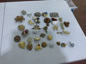 Konvolut 35 Vintage Broschen teils signiert - Bild 1 von 19