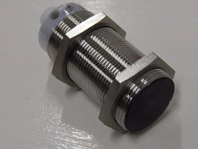 EATON E59-M30A115D01-D1 PROXIMITY SENSOR T90297 - Image 1 of 4