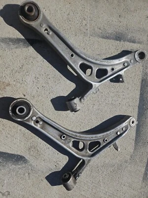 Subaru Outback Legacy Impreza Aluminum Control Arms front lower 2005-09  08-13 Foto 1 de 4