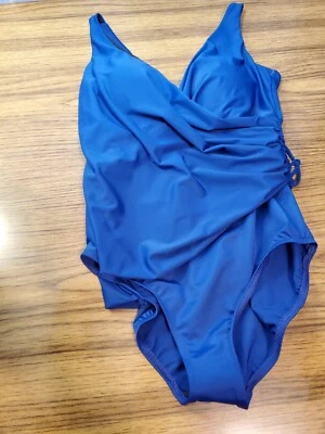 Traje de baño Miraclesuit Razzle Dazzle Eclat de una pieza azul talla 16 Foto 1 de 4