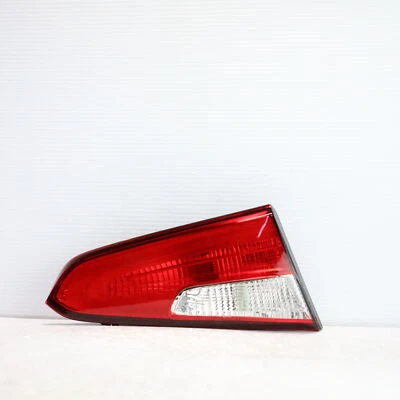 Внутренний задний фонарь с левой стороны неоригинальный для KIA Forte 2014–2016 годов выпуска - Изображение 1 из 4