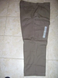 Duluth Trading Relaxed Fit 46X32 pants cotton blend Green khaki color - Picture 1 of 4