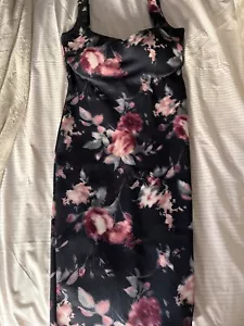 Missguided Black Floral Dress Size 8 - Picture 1 of 4