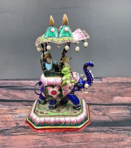 Estatuilla de elefante esmaltada plateada India de colección años 50 Ambawari Howdah decoración de tronco - Imagen 1 de 11
