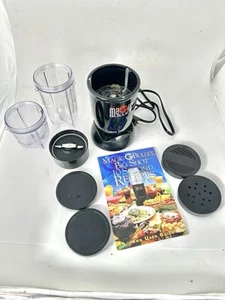 Magic Bullet Blender Set - 1 Blade, 2 Cups, 2 Lids, 2 Shaker Lids, Recipe Book - Picture 1 of 7