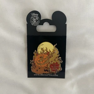 Disneyland Nightmare Before Christmas Dark Side Collection The Pumpkin King Pin - Picture 1 of 3