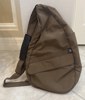 AmeriBag Bolso Espalda Saludable Marrón Bandolera Mensajero Nylon Mochila Exterior Foto 1 de 4