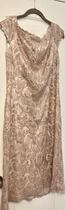 Tadashi Shoji Kleid 12 Rosa Pailletten Atemberaubend Bleistift Brautjungfer Hochzeit Abend - Bild 1 von 9