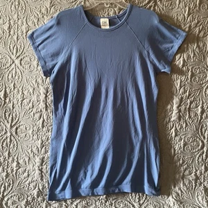 Athleta Girl Power Up Sports Length Tee Blue size XXL/16 Shirt Youth - Picture 1 of 6