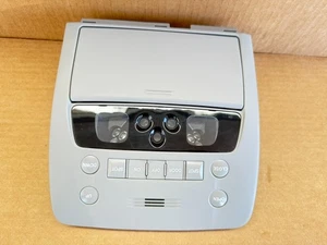 635875. Luz de consola domo superior Lexus GS300 GS430 2006 OEM 81260-30410-A0 - Imagen 1 de 13