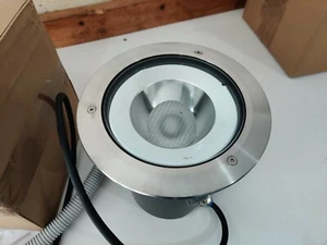 New ERCO Tesis BT5 In-Ground Luminaire 120/277V 20W 33703.023 Round 1650 Lumens - Picture 1 of 8