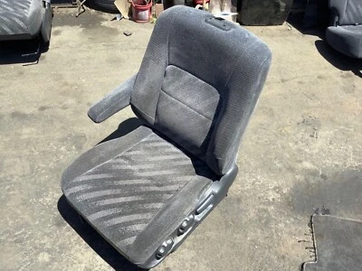 99-01 Honda CR-V Left Front Driver Seat Assembly OEM - Image 1 of 4