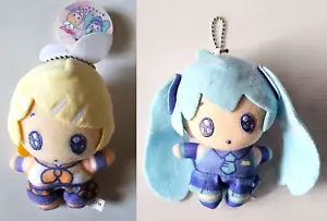 Portachiavi mini bambola peluche Hatsune Miku colorato palco Miku & Rin Kagamine 2 pezzi - Foto 1 di 6