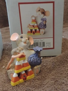 NIB Enesco Charming Tails "TRICK OR TREE" Figurine MOUSE W/ CANDY CORN - Picture 1 of 1