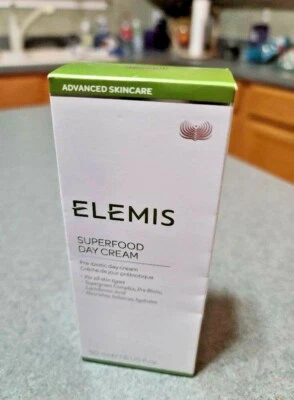 Crema de día ELEMIS Superfood 1,6 oz ¡NUEVA EN CAJA!! Foto 1 de 2