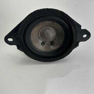 Динамик звуковой для приборной панели MAZDA MX-5 MK3 NC NE61-66-960 2.0 бензиновый 118 кВт 2009  - Изображение 1 из 4