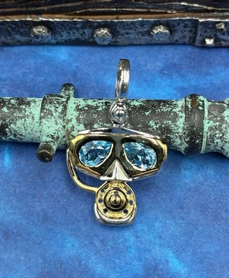 LADIES SCUBA MASK PENDANT W SWISS BLUE TOPAZ .925 SOLID STERLING SILVER W/CHAIN - Image 1 of 4