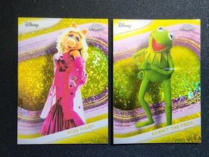 2025 TOPPS CHROME DISNEY MISS PIGGY AND KERMIT YELLOW MINI DIAMOND #123 - Picture 1 of 2
