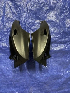 BMW R1200ST 2005 03-07 moldura trasera izquierda derecha 46637673755 46637673756 OEM - Imagen 1 de 23