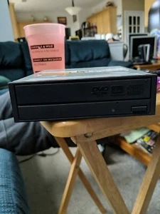 Hitachi H-L Data Storage GWA-4164B DVD Writable CD-RW Drive - Afbeelding 1 van 2
