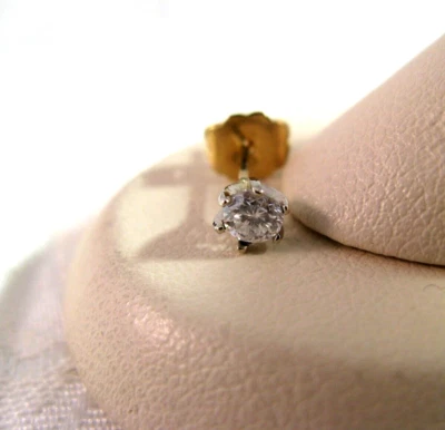 Pendiente solitario de un solo perno de oro blanco de 14 quilates con diamante H VS1 0,15 QUILATES vintage Foto 1 de 4