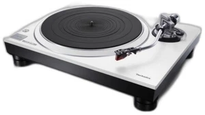 Technics SL-C 1500 Premium Class Giradischi Ortofon 2M Red System Argento - Foto 1 di 3