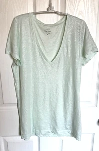Sparkled Mint Green V-Neck Short Sleeve T-Shirt - Picture 1 of 2