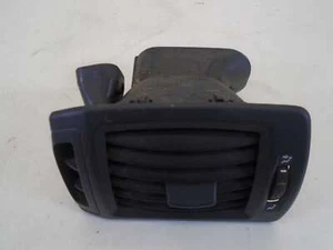 RENAULT CLIO FRONT AIR VENT (PASSENGER/LEFT SIDE) 2001-2005 - Picture 1 of 5