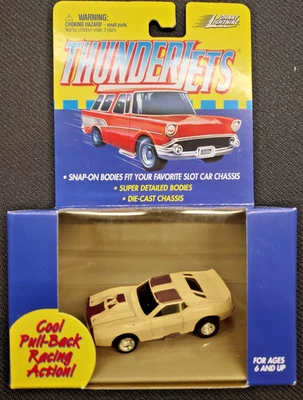 Johnny Lightning ThunderJet Javelin WH/PR Pull Back Cars HO Scale NEW PM4-17 - Image 1 of 2