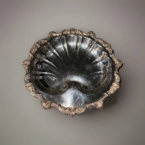 Large Vintage Silver Plated Shell Shape Serving Tray EPCA OLD ENGLISH 5013 POOLE - Picture 1 of 3