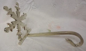 Christmas Silver Tone Snowflake Mantel Hook Stocking Holder Hangers Heavy Duty - Picture 1 of 7