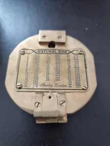 Nostalgischer Pfeilkompass aus schwerem Messing - Bild 1 von 8