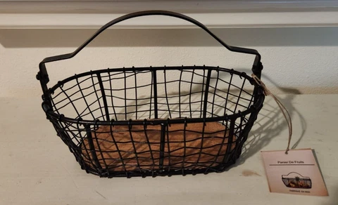 NWT SMALL BLACK Wire & Wood HANDLED FRUIT/BREAD BASKET 10" X 5" SHIP FREE Cover