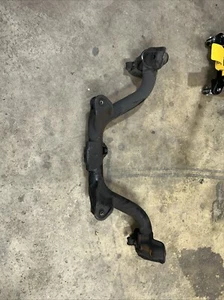 97 98 99 00 01 Honda CRV 4WD Rear Suspension Cross Member Beam Crossmember OEM - Picture 1 of 6