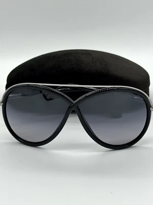 Gafas de sol Tom Ford "Tamara" TF 454 01C negras lentes degradadas azules/grises 64-5-130 Foto 1 de 4