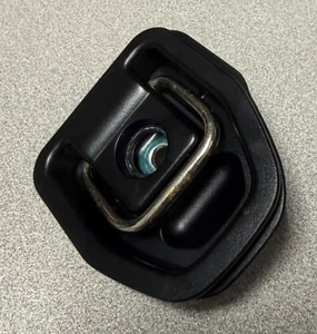 07-13 BMW E90 3 SIRIES REAR TRUNK FASTENING LOOP HOOK 7 132 893 USED OEM - Bild 1 von 5