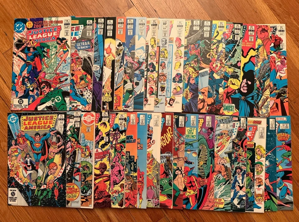 JUSTICE LEAGUE AMERICA #200-232 SET LOT JLA Perez Bolland Kane Aparo more! - Image 1 of 4