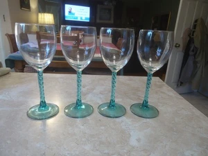 Juego de 4 copas de vino Angelique Aqua Twist 7 5/8" D'Argues-Durand - Imagen 1 de 4