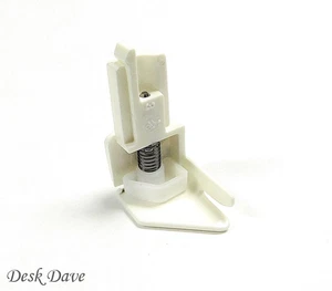 New Thread Cutter, 0017507001, BERNINA 1000 1001 1004 1005 1006 1010 1011 1015 + - Picture 1 of 6