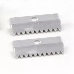 Flush Mount Canvas Picture Hanger Self-Levelling Sawtooth Hook Hangman - Picture 1 of 3