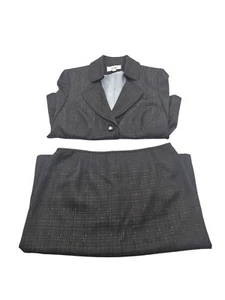 Le Suit Women’s Black Two Piece Suit Sz 14 Blazer + Skirt - Picture 1 of 7