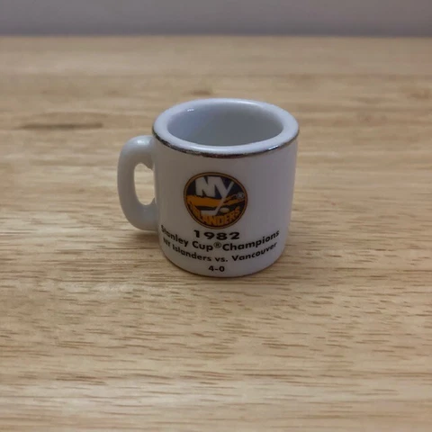 1982 NEW YORK ISLANDERS Stanley Cup Champions Cup Crazy Commemorative Mini Mug Cover